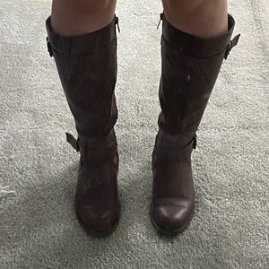 Bass Brown tall boots